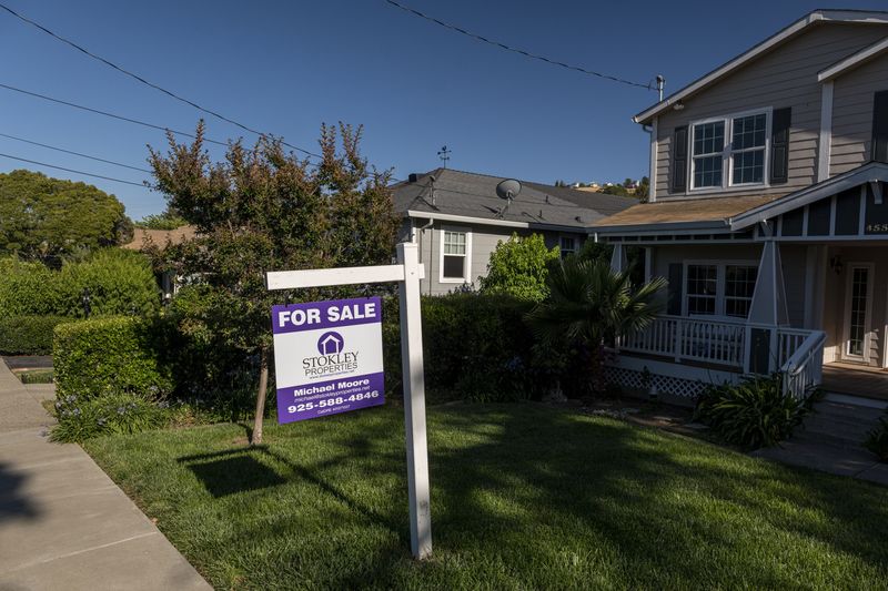 US Mortgage Rates Surge to 5.78 in Biggest Jump Since 1987