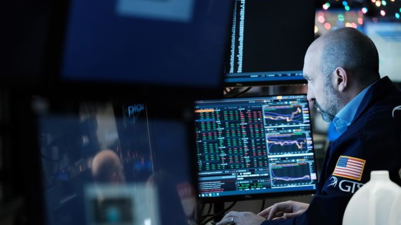 Stock Markets Inch Up, Building on Recent Gains in the U.S mbdaily