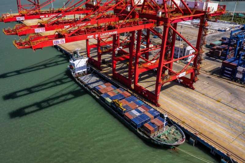 U.S. and China Seal Historic Tariff Reduction in Surprise Trade Truce