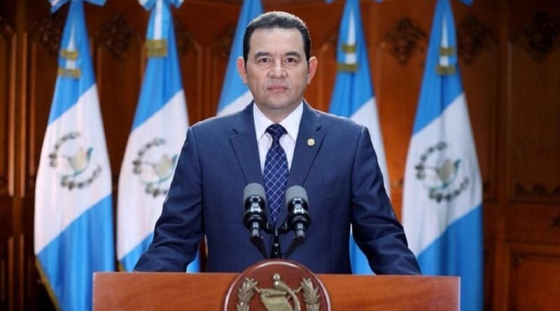 Jimmy Morales rechaza dimisiones de ministros de Gobernación, Trabajo y Finanzas